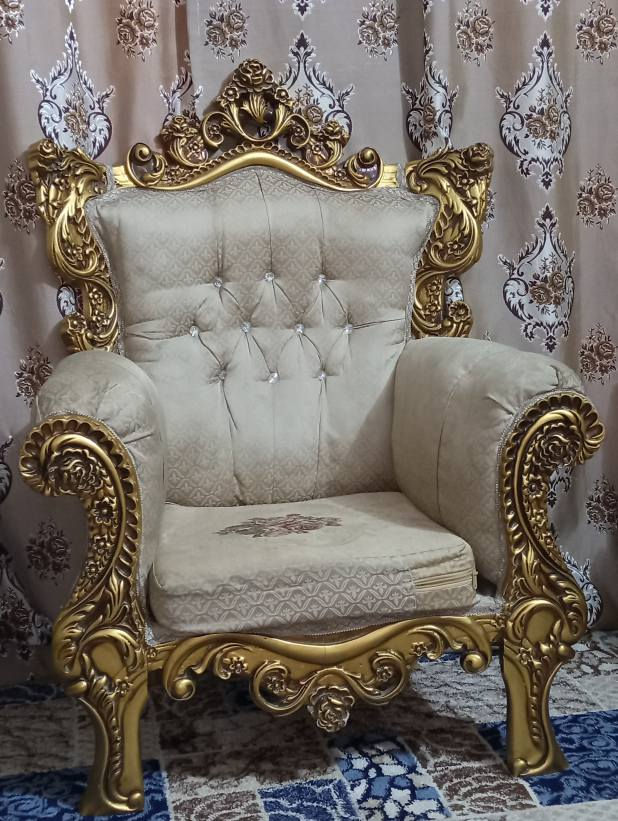 السلام عليكم تخم  قنفات للبيع 12 نفر 
 ثنين ام 3. 
 وحده ام 2
واربعه  ابو النفر
 العنوان الحسينيه 
السعر 450000
الهاتف 
***********
