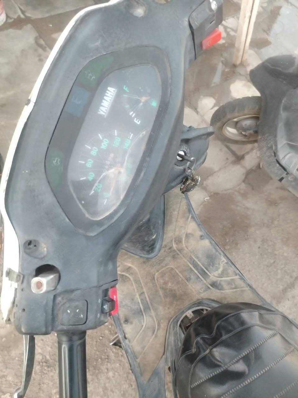 فراشه فضائي هندر واحد مكينه مابيه بخار لايت بك لايت شغال ١٧٥ قفل *********** ابو صخير
