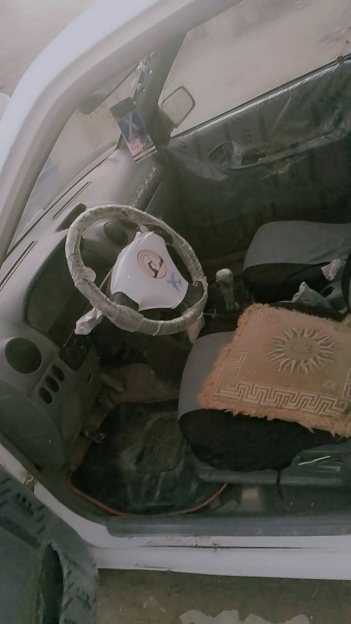 السلام عليكم سايبه للبيع موديل 14 تحم تاير جديد حداديه جديدة كير ومحرك برايد المكينة بيهة حيق بحار توة بادي سيارة خير من الله تحويل 2 يوم المكان سماوة ***********
