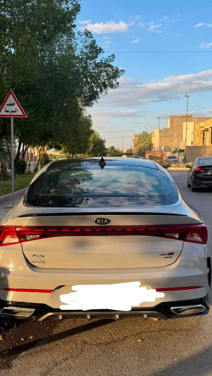 K5-GTline 2021-AWD

اللون : اسمنتي سموك المميز 

المحرك : 1600 تيربو 

الرقم : بغداد الجديد بأسمي تحويل مباشر 

الحادث : بسيط جدا   ) 

المواصفات : 

١) بصمة تشغيل + بصمة ابواب 

٢) تشغيل عن بعد  

٣) خمس وضعيات قيادة دفع رباعي  

٤) كاميرة 360 درجة 

٥) دواخل جلد احمر + الأرضية مبطنة جلد بالكامل 

ا٦) شاشة كبيرة ( المستطيلة مو المربعة ) 

٧) تدفئة كشنات 

٨) ابل كاربلي واندوريد اوتو 

٩) حساسات امامية وخلفية وجانبية 

١٠) رادارات امامية وخلفية وجانبية 

١١) نقطة عمياء 

١٢) نظام مانع تزحلق

١٣) مثبت سرعة 

١٤) تحديد مسار 

١٥) مخارج AUX +USB

١٦) بانوراما 

١٧) شاحن وايرلس 

١٨) اوتو هولد 

١٩) جنطة ذكية فتح تلقائي 

٢٠) تبريد بيانو 

السيارة ليبل واحد بدون تبديل اي قطعة بدون دواخل وصور الحادث مرفقة كفالة عامة 

السيارة نظيفة وجديدة بكل معنى الكلمة وتعال وشوفها بعينك 🤍

ماشية60 الف ميل 

مكانها  بغداد     ***********

السعر 176  و بيها مجال
