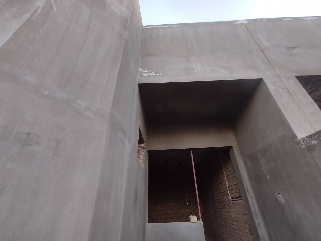 خلفه لبخ و بياض متفرغ حالياً ***********
