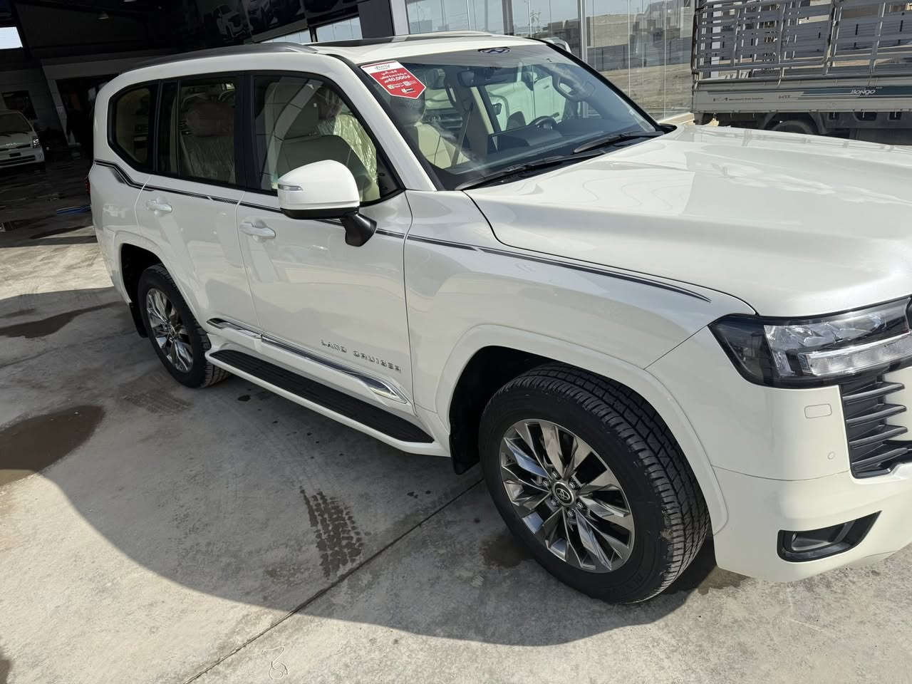 لاندكروز 2025 ماشيه 4الالف سياره زيرو مغلفه ppf مغلفه بلكامل ساز ام ضمان
للبيع او مرواس

***********
