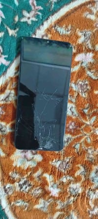 هونر X7 • شاشة مكسورة • ناصرية مركز