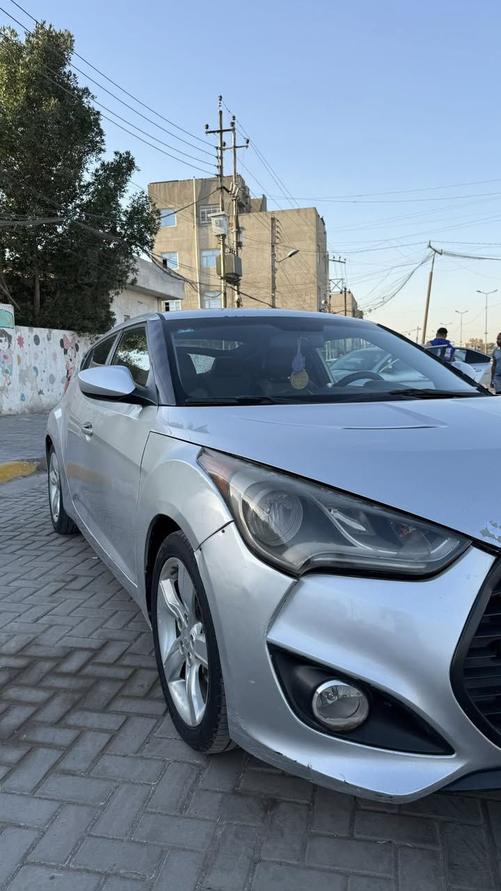 فولستر 2015 بيها صبغ شكم قطعة احسبها حزام
نص بانوراما فول تحكم ستيرن شاشة كبيرة كاميرا خلفية  كروس سرعه 
كير ومكينه مكفولات بدون ايرباك 
السعر 83 وبيها مجال بسيط 
للاستفسار ***********
