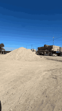 #اعلاااان
السلام عليكم شركة الموج الازرق يوجد لدينا كافة مواد البناء
1)ماس عادي / ماس مقاوم
2)اكبيسة عادي / اكبيسة مقاوم
3)حصو
4)رمل
5)اسمنت
6)بلوك
7)طابوق
8)شتايكر
9)اسمنت دلتة
10)كرسته وجسر
(💵💸اسعارررر تنافسية😎)
للطلب ولاستفسار الاتصال على الارقام او الوتساب..
📞اسيا/***********
   .
