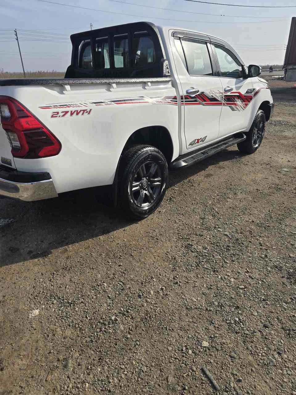 هايلوكس 2023 فور ويل رقم ربيل مواصفات ساز فول
بصمه /رادار /حساسات /تبريد قطعتين /شاحن/تبريد مقاعد/اوتماتيك
بانزين ماشيه 80 الف
السعر 315بيه مجال
سونار موجود 
***********
