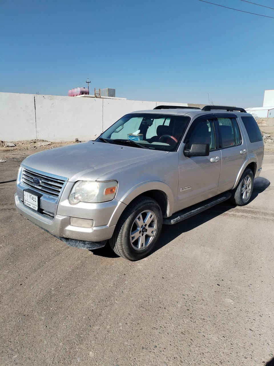 سلام عليكم البيع مراوس  فورت اكسبلور موديل 2007 رقم كركوك الماني بسمي محرك وكير قبل سبوع شديتن مال كصه تخم تار صدر جديد سياره جهازه 
مكان سياره بيجي 
رقم الهاتف ***********
رقم  الهاتف ***********
