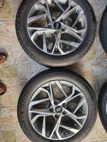 تخم ويل كب كروم كوري الاصلي ابو الختم حجم 17شرط الفحص بلبلنص لاعواج ولاتصليح حتى شخط مابيهن جدد  مال سوناتا موديل 23 مع تخم تاير حجم 17.55.215نضافه 60بلميه بيع او مراوس السعر 425قفل مكاني نجف مكتب الرشيد ***********
