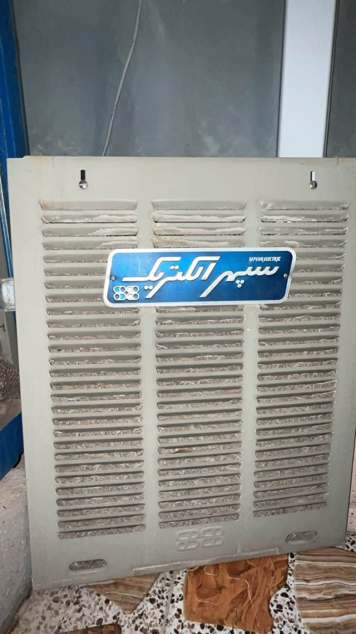 سوبر الكتريك حجمه 2.5 نضيف ومستعمل قليل كلش سعره 95 الف 
والصغير سعره 45 الف 
*********** كركوك, العراق
