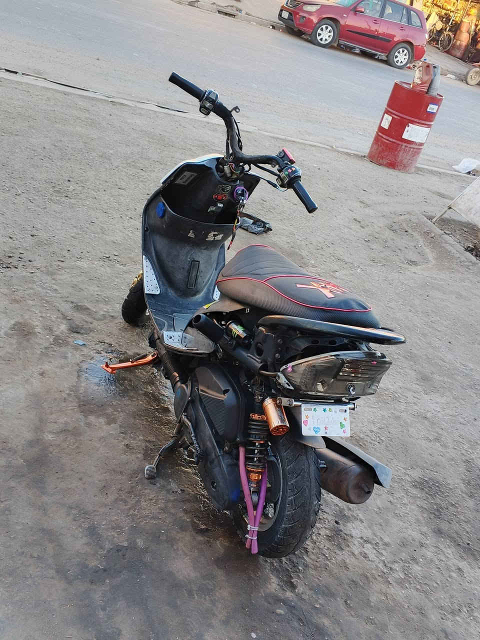 سلام عليكم دراجة ماكس عدله دراجة نضيفه تخبل سلف هندر الدراجه تريد كامله تريد مال لعب بيه تزويد خير من الله كله اصلي بي جم قطعه تجاري فقط بجم مال 4اصلي التزويد واضح كدامك السعر (900 وبيه مجال بصيط) شباب اكرر شوف الصور وتصل ***********
