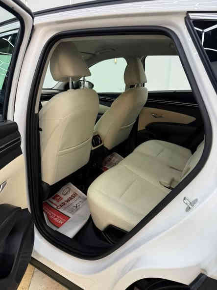 توسان 2024 ( خـليـجـي )
مكلف بالنشر 
بعدها بضمان الشركة
السيارة كلين مكفوله من الدعامية للدعامية فقط رصعه صغيرة بقبغ الجنطه
 
ماشية 48 الف حقيقي 

فول مواصفات عده البانوراما

•المحرك :  دوش 2000

•دخول ذكي

•تشغيل عن بعد 

•تشغيل بصمة 

•جرس تنبية عنده السرعة 120 

•لايت دوار معه الاستداره 

•مري شفط 

•كشافات 

•شاشة كبيرة 

•حساسات امامية خلفية

•مصابيح امامية زنون مع LED 

•مصابيح خلفية LED

•تتسع المقصورة ل 5 ركاب 

•مقاعد امامية كهرباء

•مثبت سرعة  control Cruise 

•أوضاع القيادة Drive Mode ايكو_سبورت_نورمال 

•فول تحكم ستيرن

•هاند بريك بصمة

•نظام مانع الانزلاق 

•نظام نزول منحدرات 

•أشاير بالمري 

•اوتو هولد

•شحن وايرليس

. مدخلين  USB 

•ستائر ابواب خلفية

•مري كهرباء

•مود درايف

•تبريد امامي خلفي قطعتين

باقي المواصفات المعروفه 

رقم بغداد بأسمي تحويل ثاني يوم

السعر 220 مجالها حيل بسيط
رقم صاحب السيارة واتساب : ***********
