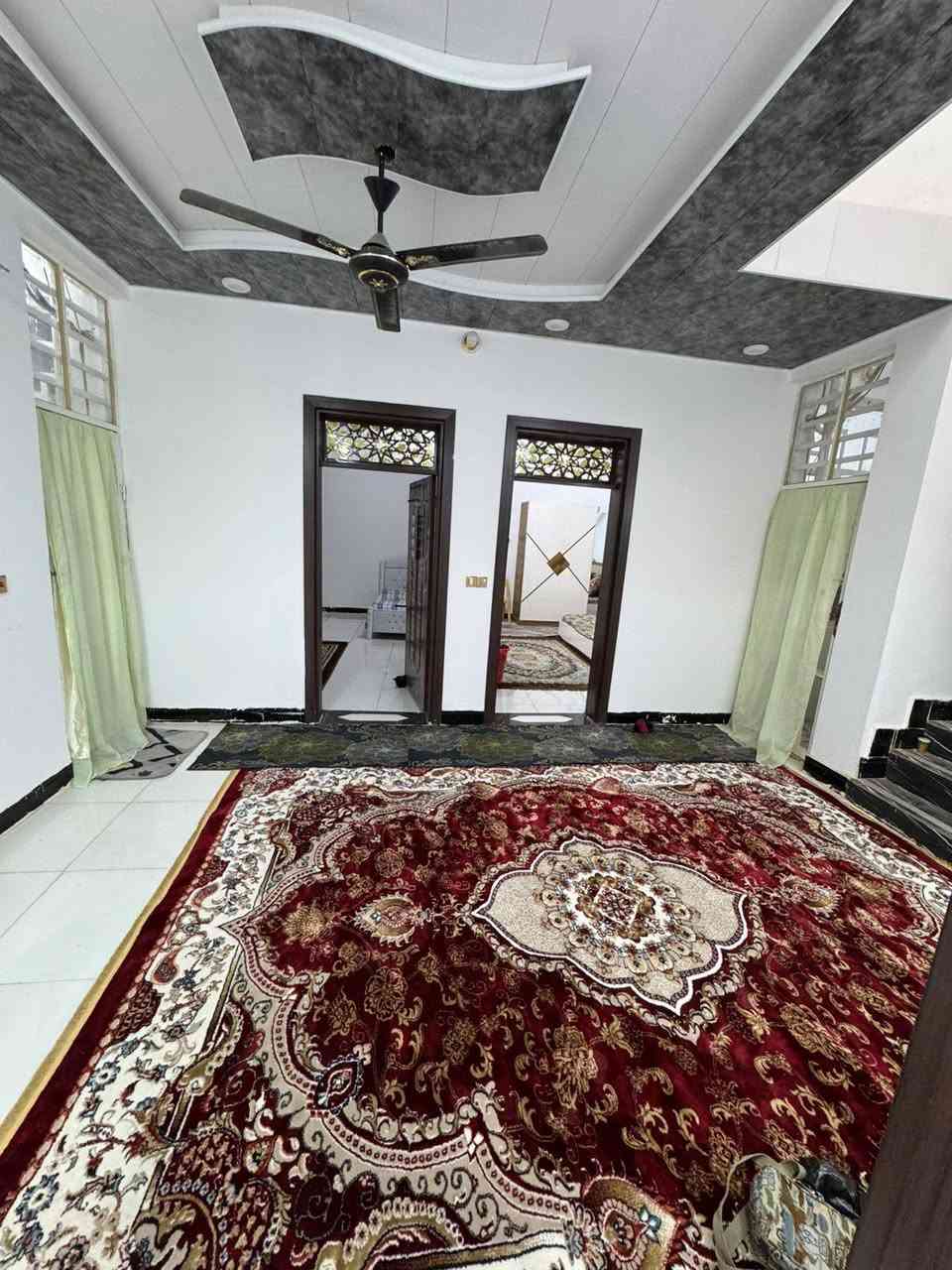 السلام عليكم ورحمة
بيت للبيع طابو زراعي المساحه ١٢٠ سند ٢٥ قرار محكمه يداور ثاني يوم بسمك مقابيل قريت الغدير شارع الصب عامود 317 بلخط الثاني السعر 42 وبي مجال للاستفسار ***********
