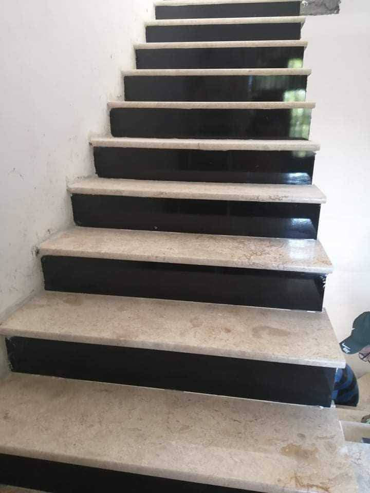 خلفه جداراي وارضي لبخ تغليف درج لبخ ترميم بيوت اتصل ع رقم او مراسله ***********
