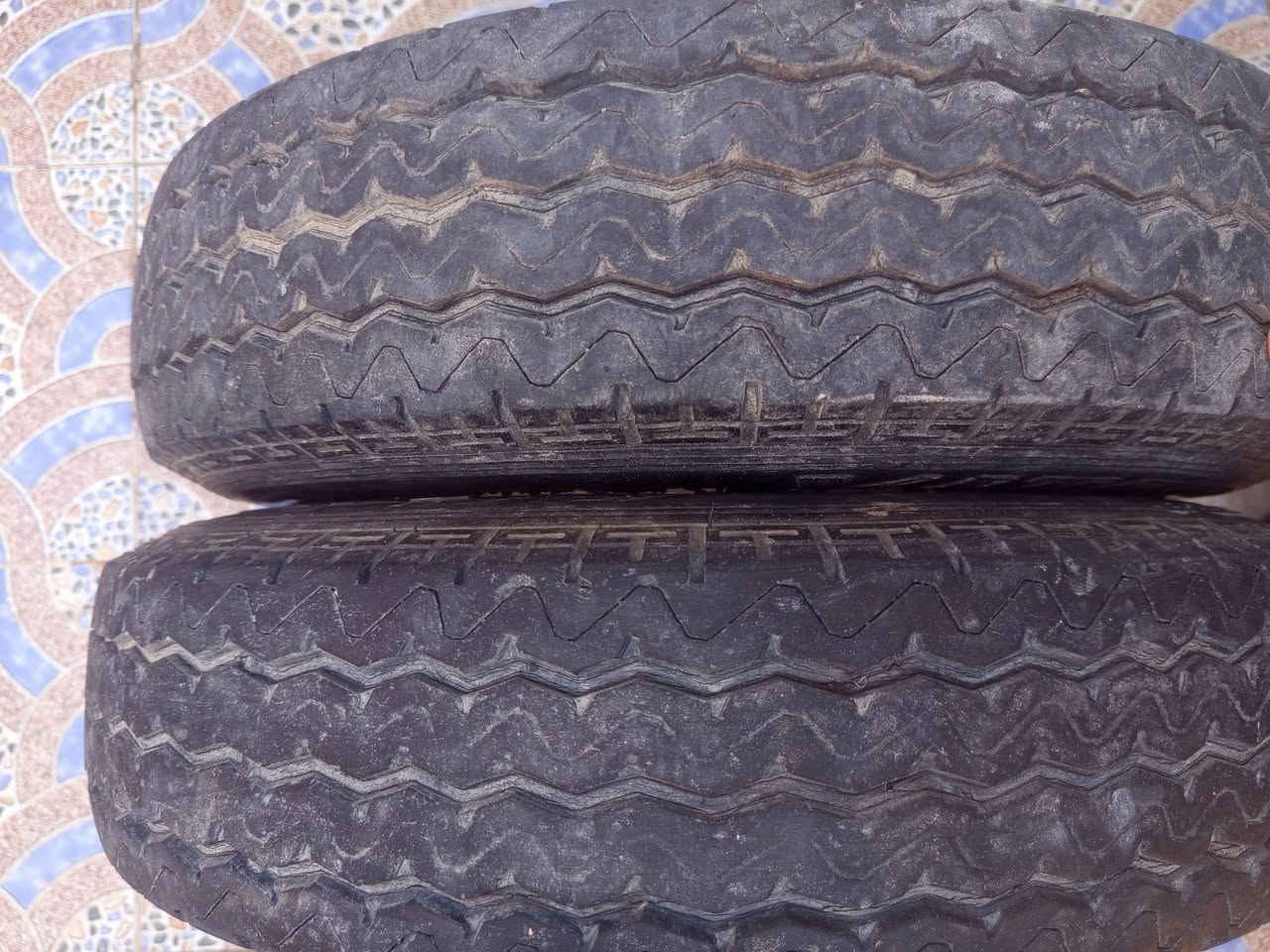 تايرات ستوته ابو لخطه لبيضه نضيفات البيع السعر خاص ‏‪0770 348 9884‬‏
