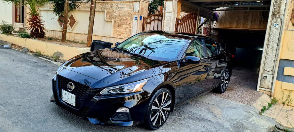 التيما 2019 SR Midnight كلين كلين 
ماشية 50 الف ميل 
باتري ✅
طخم تايرات ✅
طخم جديد شركة ✅
تبريد تدفئة✅ 
بدون صبغ كلين ✅
 وضع شركة ما ملعوب بيها ✅
مكان السياره/ موصل 
رقم الهاتف/ *********** واتساب
