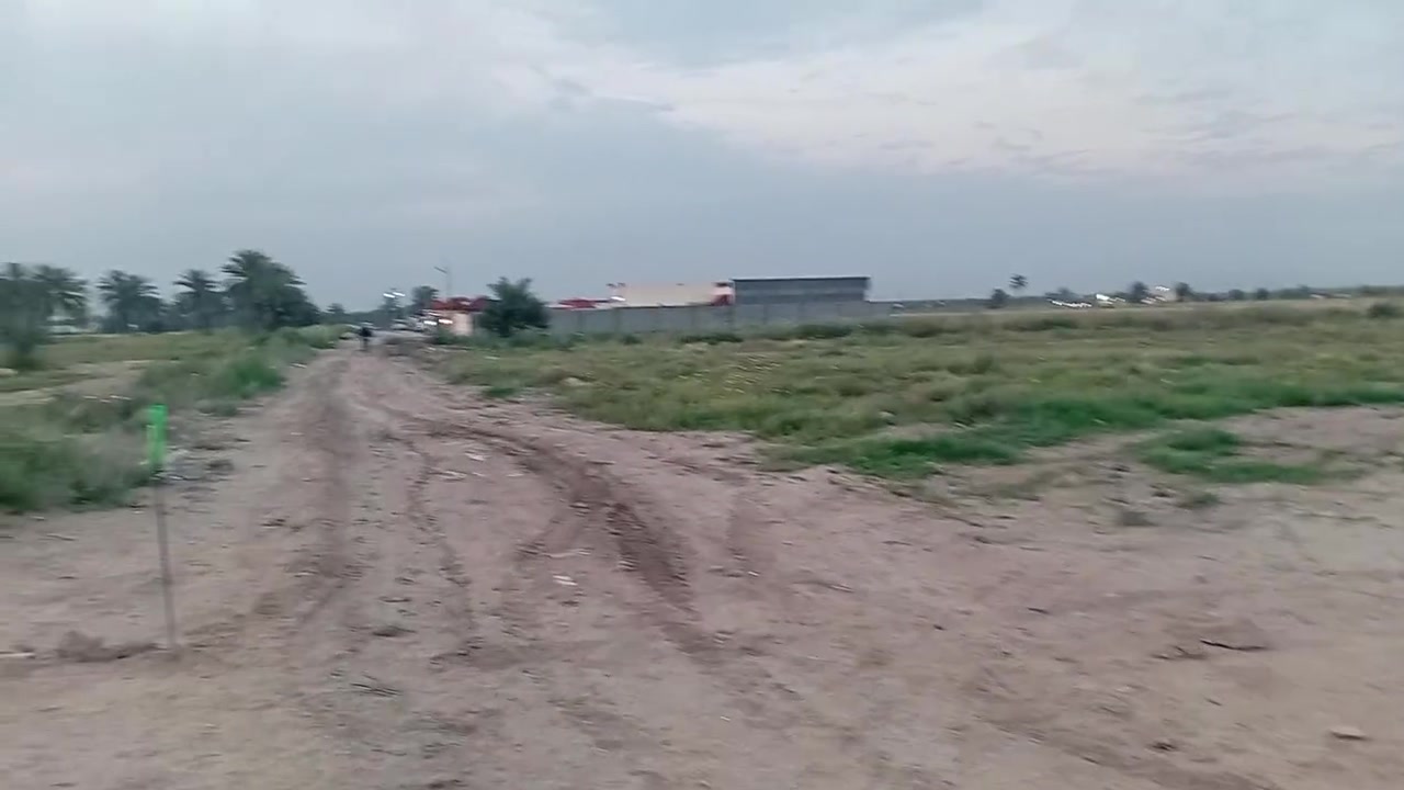 السلام عليكم دونم للبيع 2500م للبيع وجه33 خدمات قريبه بناء يصلح مزرعه ويصلح سكن يرهم نص للبيع مو اله دونم اله طريقين من جامع التوبه ومن جامع صلاح الدين المكان الدوره البوعيثه قرب جامع صلاح الدين  سعره مناسب للاستفسار الاتصال على الرقم التالي ☎️
***********
السلام عليكم دونم للبيع 2500م للبيع وجه33 خدمات قريبه بناء يصلح مزرعه ويصلح سكن يرهم نص للبيع مو اله دونم اله طريقين من جامع التوبه ومن جامع صلاح الدين المكان الدوره البوعيثه قرب جامع صلاح الدين  سعره مناسب للاستفسار الاتصال على الرقم التالي ☎️
