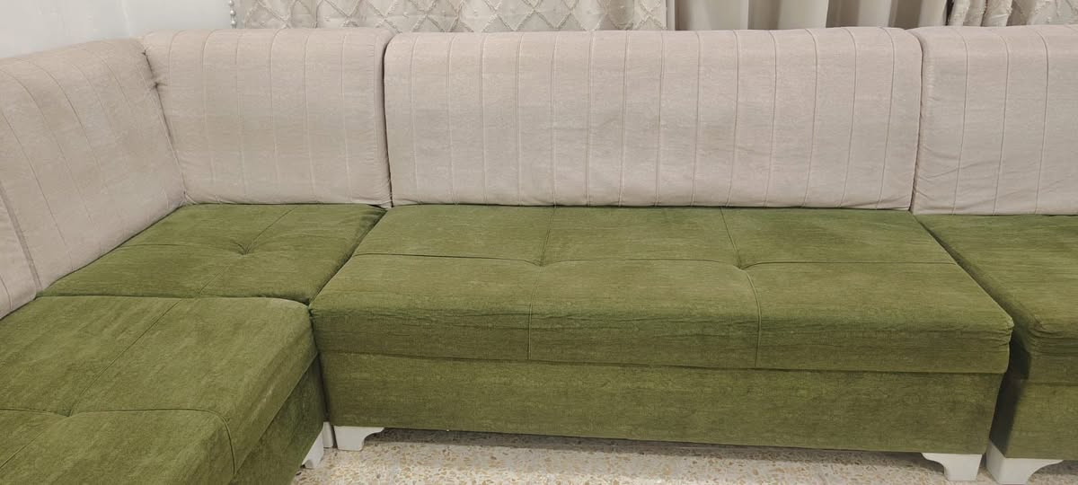 ديوان ١٠ متر للبيع مابيه اي عيب 
ادفع سعر


**إذا كنت صاحب هذا الإعلان وتريد حذفه لأي سبب، رجاءا أرسل رسالة إلى الدعم الفني**