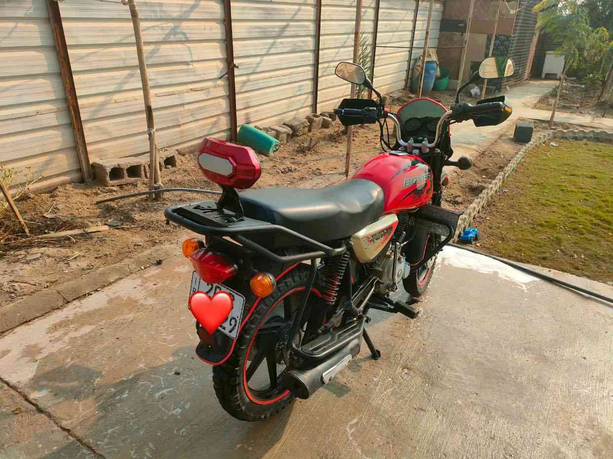 دراجه بوكسر جبلي موديل ٢٢مرقم كامل بسمي شرط تحويل ثاني يوم مكينه خير من الله برغي ما مفتوح بيه مكاني ديالى الباويه وهاذه رقمي*********** الي يريده بي خير ويدلل
