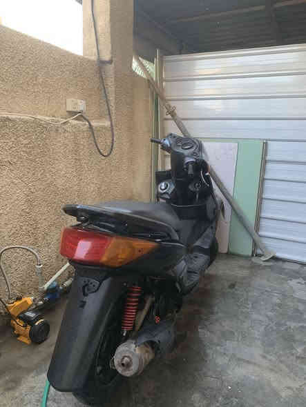 السلام عليكم 
سكنس فحل نوزل قبق نفخ ياباني دراجه مفوله مناقصها اي شي كفراتها كلها موجوده مكينه شلعه ومعدل شرط
 السعر 700 
مكاني بغداد حي الجامعة 
رقمي ***********
