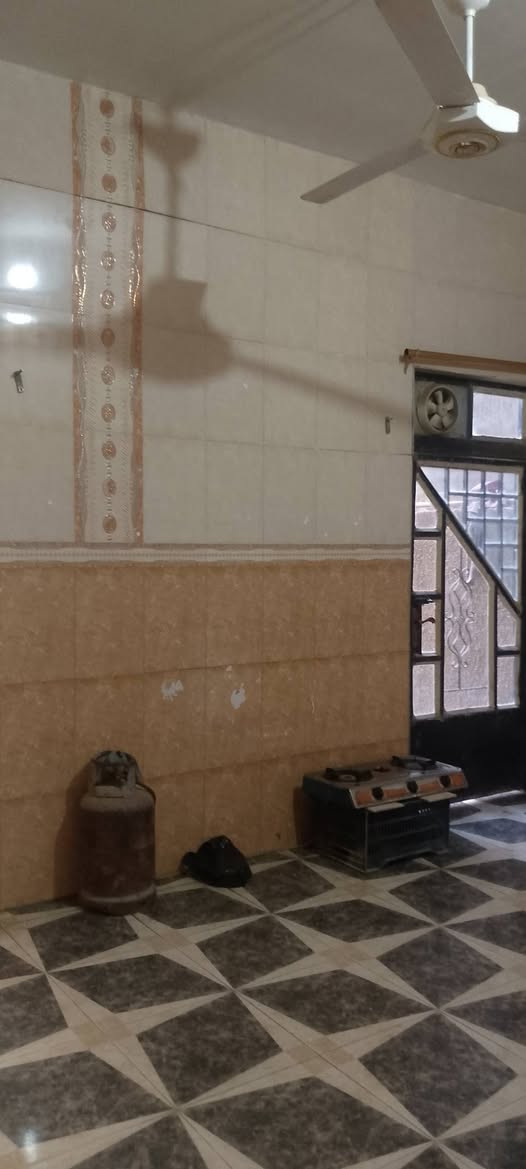 دار للبيع المساحه 100 متر الوجهيه 5 والنزال 20 القادسيه
قطعه 500 السعر 68 مليون وبي مجال
***********
***********
