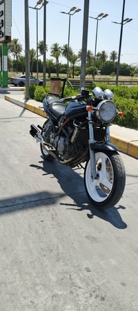 بطح بانده مكينه 250الدراجه مكينه مكفوله من صوت ونظوح ودخان اي نقص مابي...