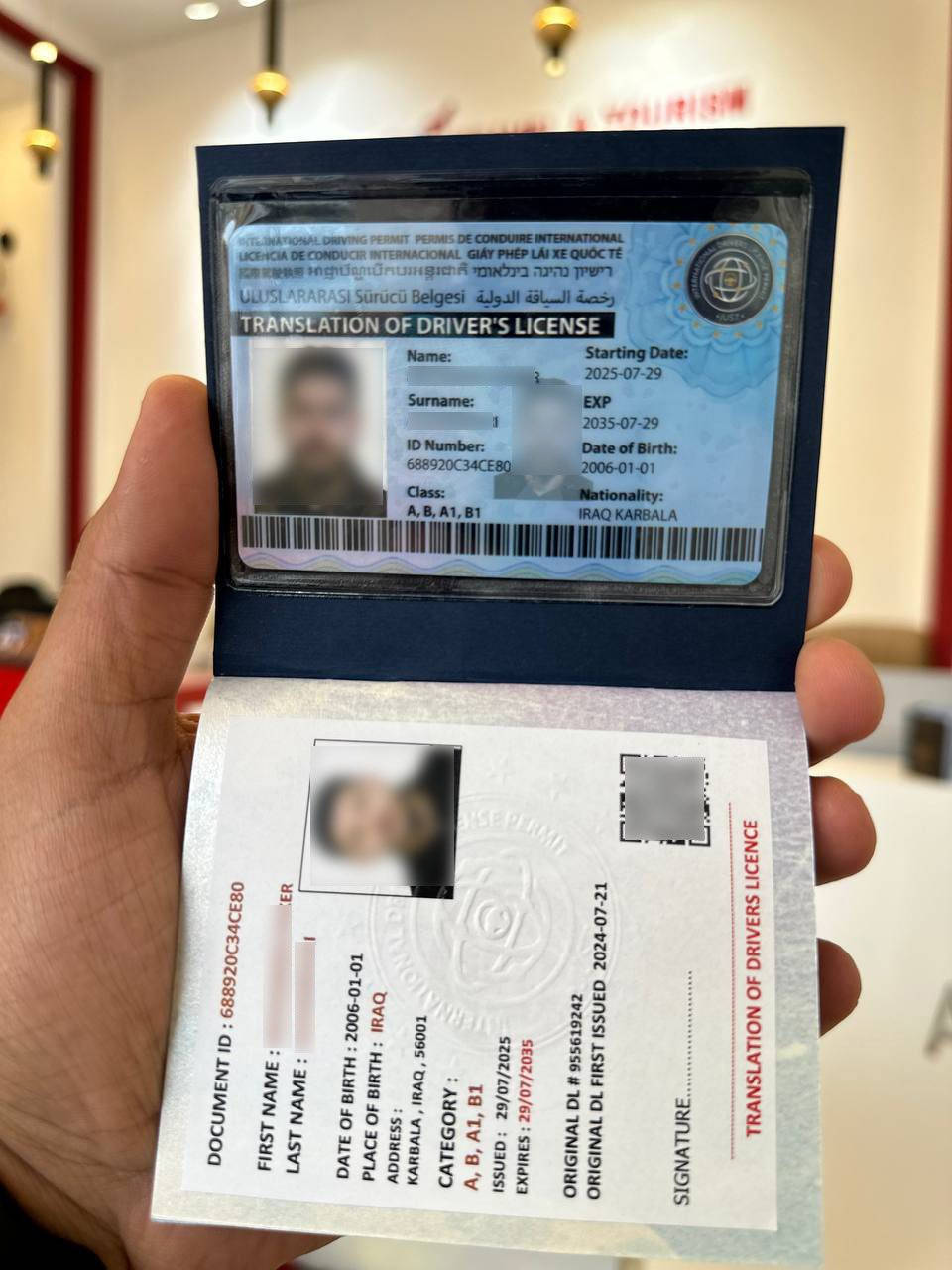 صالحة لمدة 10 سنوات – معترف بها عالميًا
نُقدّم لك إجازة السوق الدولية الأمريكية الصادرة من المنظمة العالمية للسياقة الدولية والمعتمدة في أكثر من 139 دولة حول العالم.

مميزات الإجازة الدولية:
🔹 صادرة من جهة رسمية دولية معترف بها عالميًا
🔹 صلاحية طويلة الأمد: 10 سنوات
🔹 تدعم تأجير وقيادة السيارات في أكثر من 139 دولة
🔹 باركود إلكتروني يُتيح التحقق من معلوماتك عبر الموقع الرسمي
🔹 مترجمة إلى 29 لغة لتسهيل التعامل في أي بلد
🔹 مناسبة لجميع الجنسيات، وليست مقتصرة على العراقيين فقط

 المتطلبات اللازمة للتقديم:
نسخة من جواز السفر

نسخة من إجازة السوق المحلية

صورة شخصية بخلفية بيضاء

مدة الإصدار:
من 3 إلى 5 أيام 

السعر : 99 الف
تواصل معنا ***********
