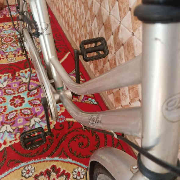 بايسكل 26 ياباني حاويه نظيف السعر 75 وبيه مجال ناصريه المنصوريه ***********
