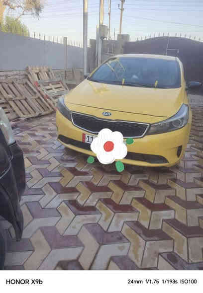 السلام عليكم
وارد امريكي جاملغ امامي اليمن 
فورتي 2017
مواصفات سياره 
شاش 
تحكم ستيرن 
كشن كهربه 
تخم تاير جديد 
دوشمه جديد 
مكينه 2000
سياره كير محرك خير من الله لا تبخير ولا تنقيص 
سعر سياره 125وبيه مجال بسيط 
***********
