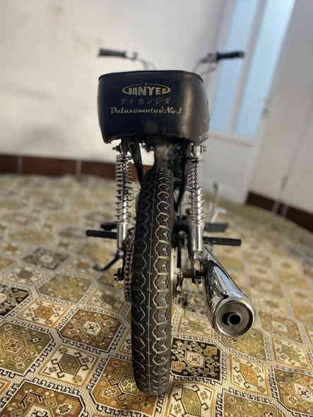 سلام عليكم 🫡 🛑⭕️مستعجل ع بيعها⭕️🛑
دراجه للبيع محرك استاندر نامي موديل 2018
لا صرف لا بخار دراجه جاهزه نشط لا صوت ولا شي 
عل محرك شرط ويلات عدل و دبلات جديد صالنصا جديد 🆕 عنواني كركوك رقم ***********
(سعر) 275 ومجال للطيبين عنوان كركوك ⭕️
