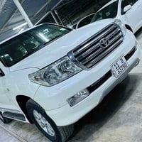 لاندكروز 2011 ستينية  6 سلندر ماشية 240 كفالة من الصبغ والتبديل بيها ب...