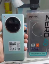 انفنكس زيرو 40 ذاكره512بطاريه 5000ملي شحن السريع شحن لاسلكي ملحقاته كا...