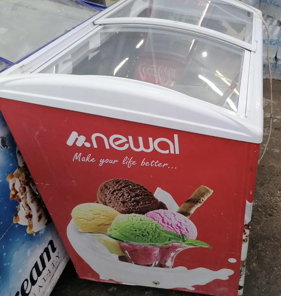 عارظات يكور تركي مع مجمدات  تصفية أسواق نظاف شغلات مكان بغداد شراي يدلل ***********  واتساب
