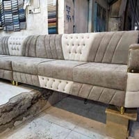 ديوان ستندر • ٤ قطع زاوية • خشب عراقي ثقيل