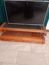 غرفة نوم ناقصة • بوفية • شاشة ٤٢