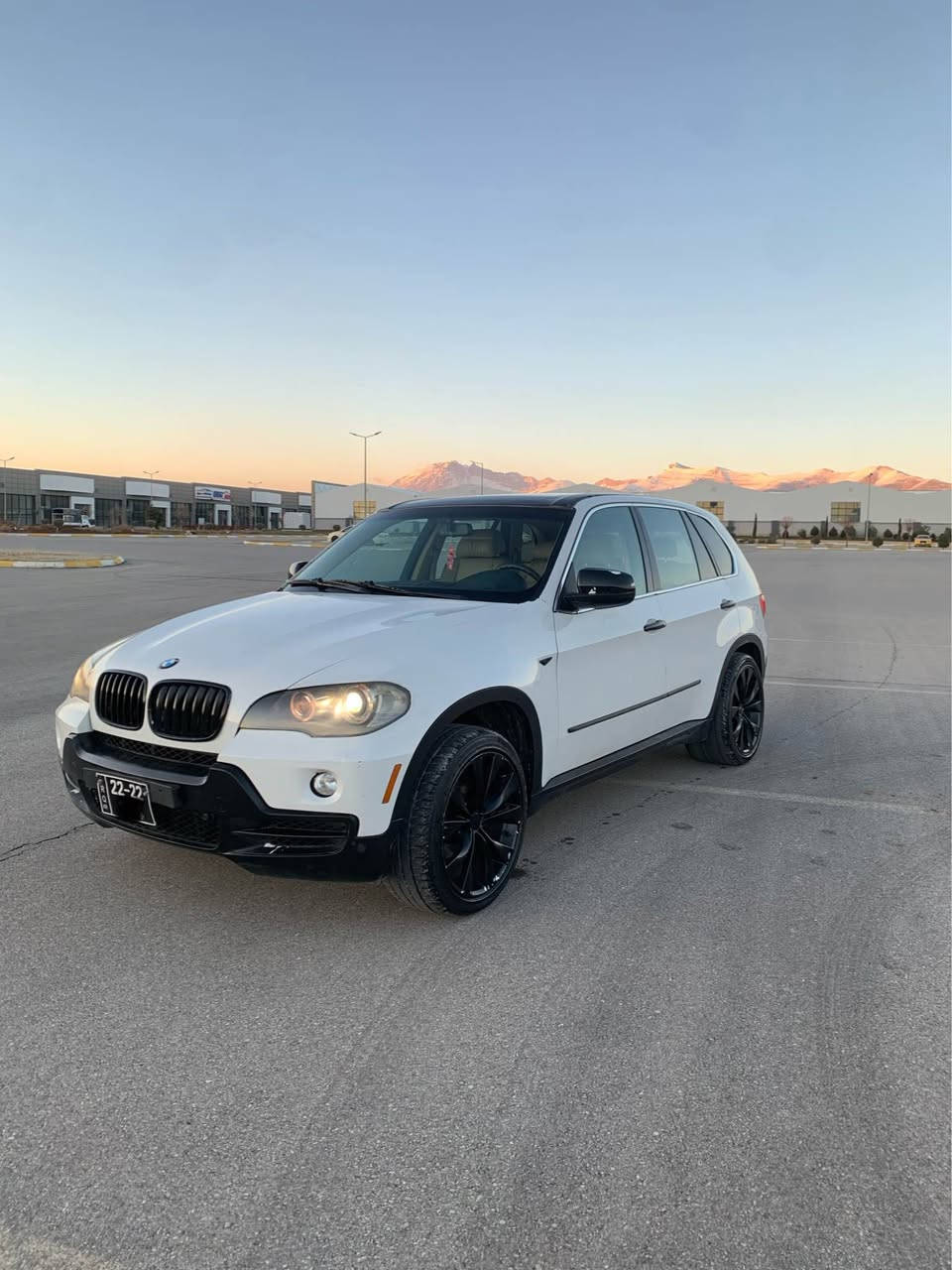Bmw x5 
مۆدێل2013 
Drive 2013 
علوجی دوبە ی 
موس 
8بستۆن  
کوشن جلدو کوشن هیتەر 
 کوشن  خەزن و پانۆراما 
ئاوێنە کارەباو دژە فول 
شاشە وکامێرا ٣٦٠پلە بە دەوری خۆیا 
کامل حاسە و برێک بە سمە 
ئۆتۆ هۆلد گێڕ ئۆتۆماتیک و عادی و سپۆرت 
سنوق کارە با 
١٦١هە زار رۆشتوە  
٤تایە و ویل لۆک 
کامل سێرڤسی بۆ کراوە 
هیچ مە سرە فی نییە و یە ک دینار مە سرە فی تیا نییە 
 زۆر مە زبوتە گێڕو مە کینە و کارە بای   بە شەرت 
ئە وە هە موزانیارییە کانیە تی تکایە گە ر موشتە ری تێل بکە 
بۆ فرۆشتن 
ئیشی قەرزو قیست ناکە م. تکایە 
 بۆ ئە وانە  تێل مە کە 
 تکایە 
 بۆ فرۆشتن لە سلێمانی 
سعری٧٨گە ڵا 
***********
وەتس ئە پی  لە سەرە السليمانية, العراق
