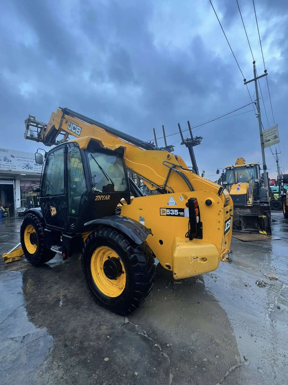 2008
مرقم كركوك 
مشتغلة بالعراق 
تايرات حاله جيدة 
اكسلات نضيفة 
***********
***********
✅✅✅✅
