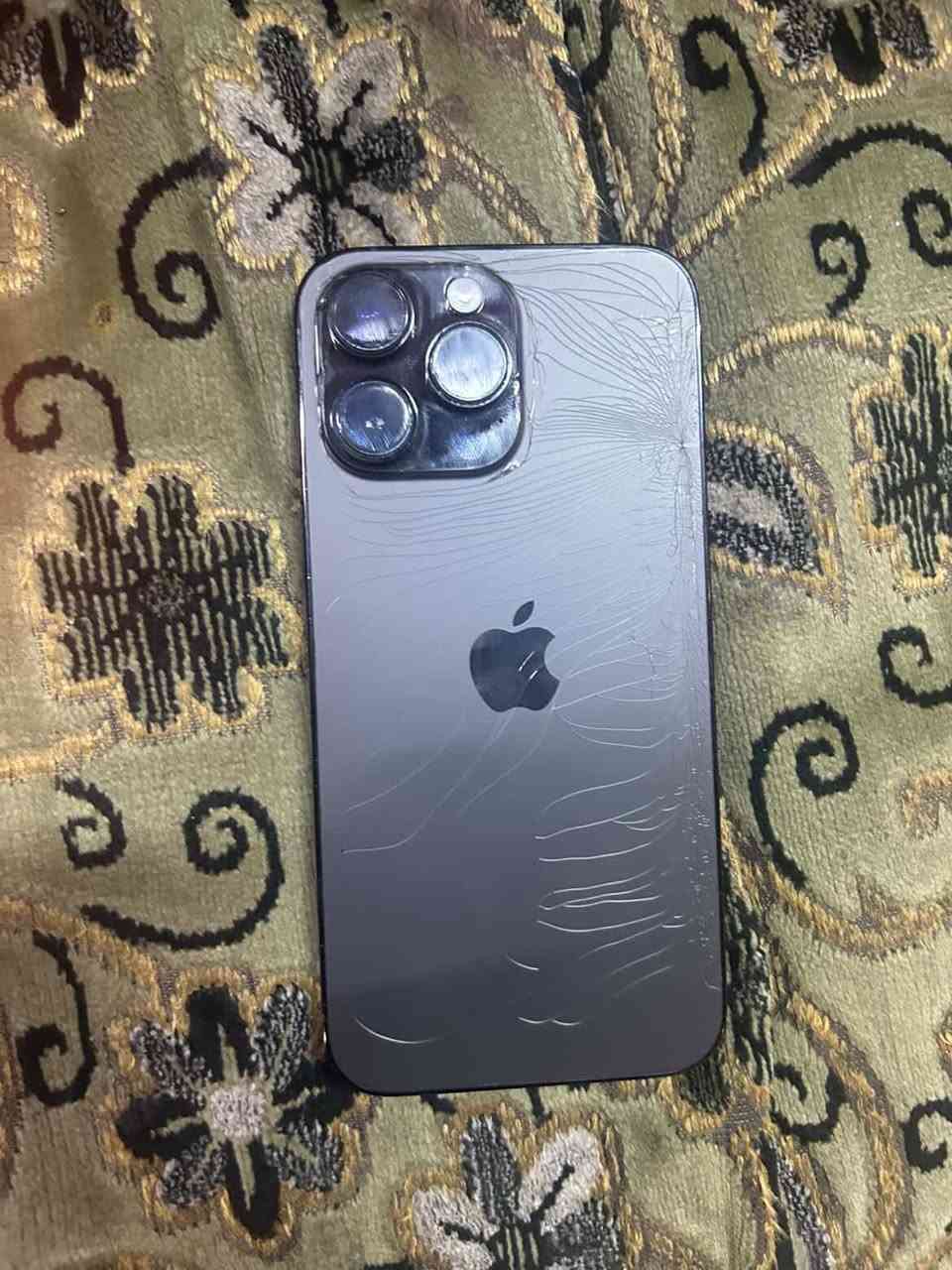سلام عليكم ايفون 14برو ماكس لبيع ذاكرته256بطاريه87تلغون فقط هذا لفطر بل ضهر وكله بلادي سعر خاص اتصال فقط وتساب رقمي***********
