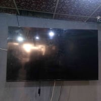 شاشات للبيع شاشه 44 بوصه  شاشه 42 بوصه  +ستلايت مدفوع اشتراك شهرين  سع...