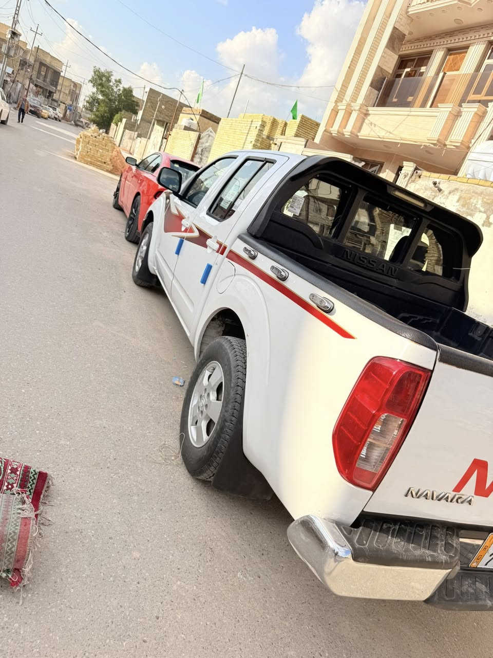 نيفاره 2013 بغداد باسمي مكفوله من الصبغ كفاله عامه مكينه وكير مكفول تبريد تدفئه عل وضع الشركه تخم تاير صدر امامي خلفي جديد مكان السياره بغداد بلديات ***********
