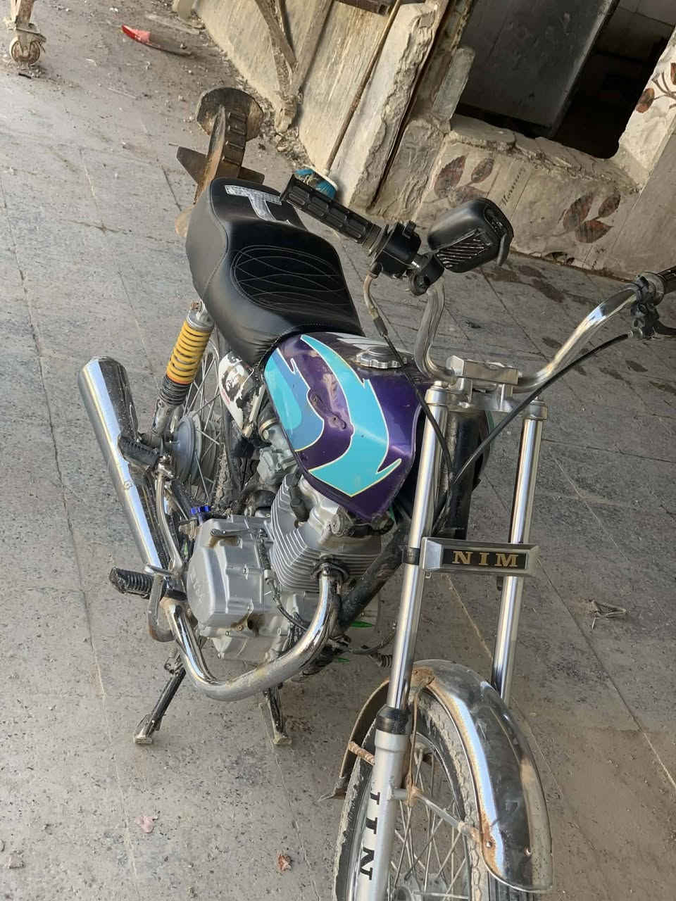 السلام عليكم دراجه 4 قير للبيع الله شاهد دراجه خير من الله محرك نامه 25 دراجه موديل2022 اوراقه ضاعا اسوي لك مكاتبه وكيلها حمودي العارضي السعر 500 بيها مجال هذا رقمي***********
