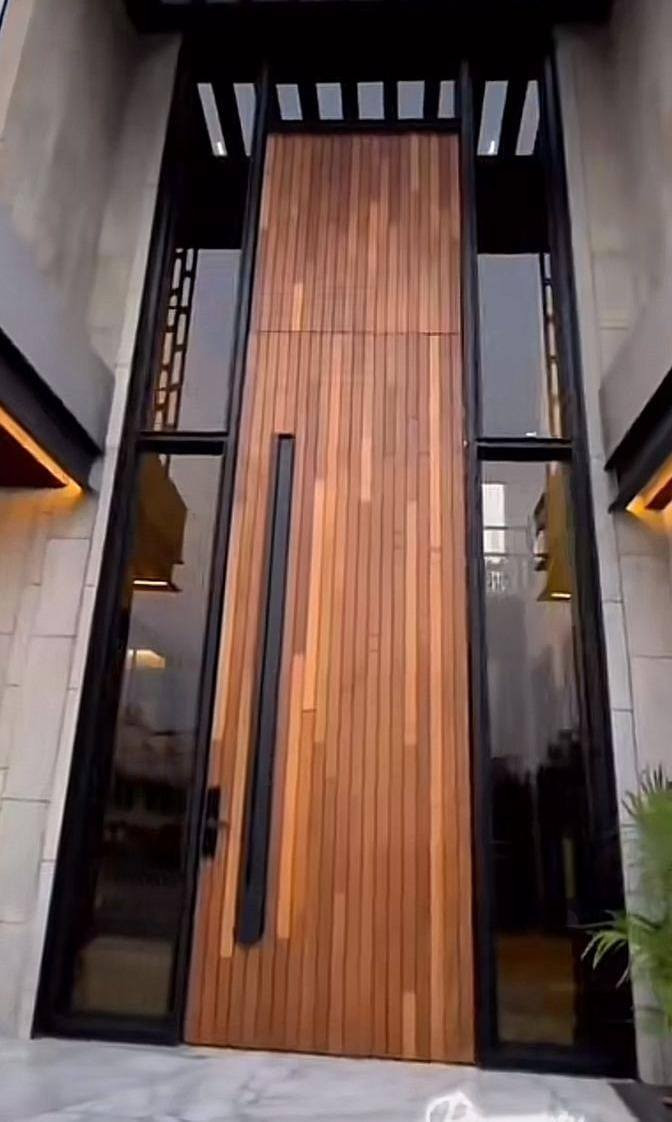 ☀️🚪 الشمس للأبواب الحصينة 🚪☀️
✨ لأن المدخل هو عنوان الفخامة والأمان، نقدم لكم أفضل حلول صناعة وتجهيز أبواب القاصة وأبواب البيفت العالية بأحدث التصاميم وأعلى معايير الجودة.
✅ تصاميم عصرية وفاخرة 🎨
✅ صناعة حسب القياس والطلب 📏
✅ متانة وقوة عالية 💪
✅ تشطيبات احترافية ولمسات راقية ✨
✅ إمكانية إضافة الزجاج والديكورات الخشبية 🌳
✅ مناسبة للمنازل والفلل والمشاريع السكنية 🏡
🚪 أبواب قاصة تجمع بين الأناقة والقوة
🚪 أبواب بيفت عالية تمنح مدخلك مظهراً استثنائياً وهيبة لا تُضاهى
📞 للاستفسار وطلب الأسعار:تواصل على الخاص
☀️ الشمس للأبواب الحصينة قوة تحميك... وأناقة تليق بك ✨🔐
#الشمس_للأبواب_الحصينة ☀️ #أبواب_قاصة 🚪 #أبواب_بيفت 🚪 #أبواب_حصينة 🔐 #ديكورات_حديثة ✨ #تشطيبات_فاخرة 🏡 #أعمال_حديد ⚒️ #أبواب_فخمة 🔥


**إذا كنت صاحب هذا الإعلان وتريد حذفه لأي سبب، رجاءا أرسل رسالة إلى الدعم الفني**