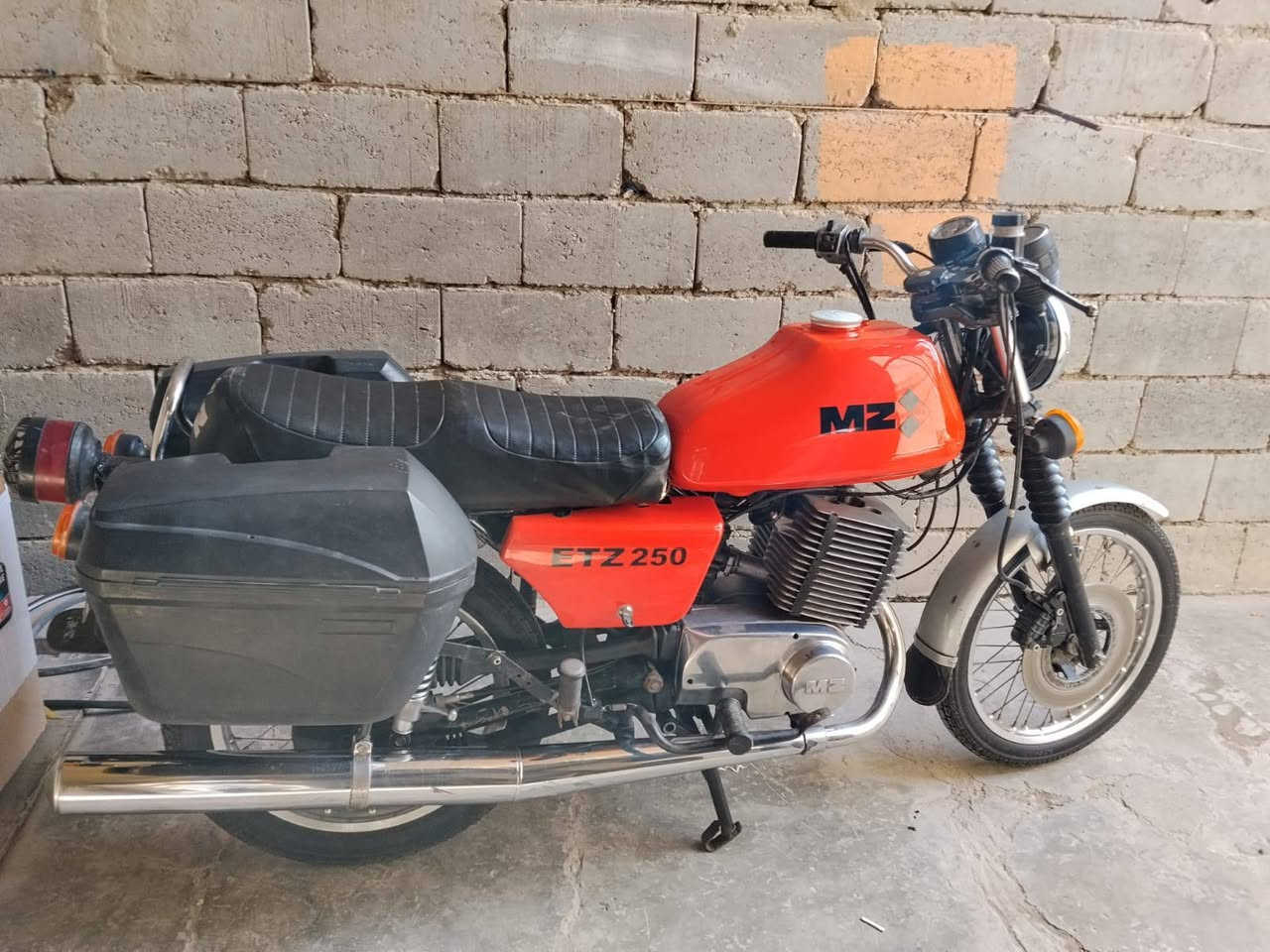 السلام عليكم دراجه للبيع شراي تصل على هاذ رقم هاتف ٠٧٧١٢٨٢٩٣٢


**إذا كنت صاحب هذا الإعلان وتريد حذفه لأي سبب، رجاءا أرسل رسالة إلى الدعم الفني**