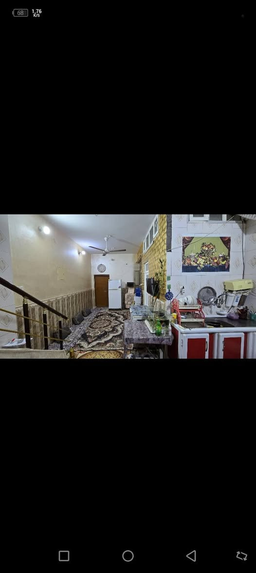 السلام عليكم بيت للبيع في حي سلام 100 متر طابق ونص السعر 185 وبي مجال للاتصال ***********
