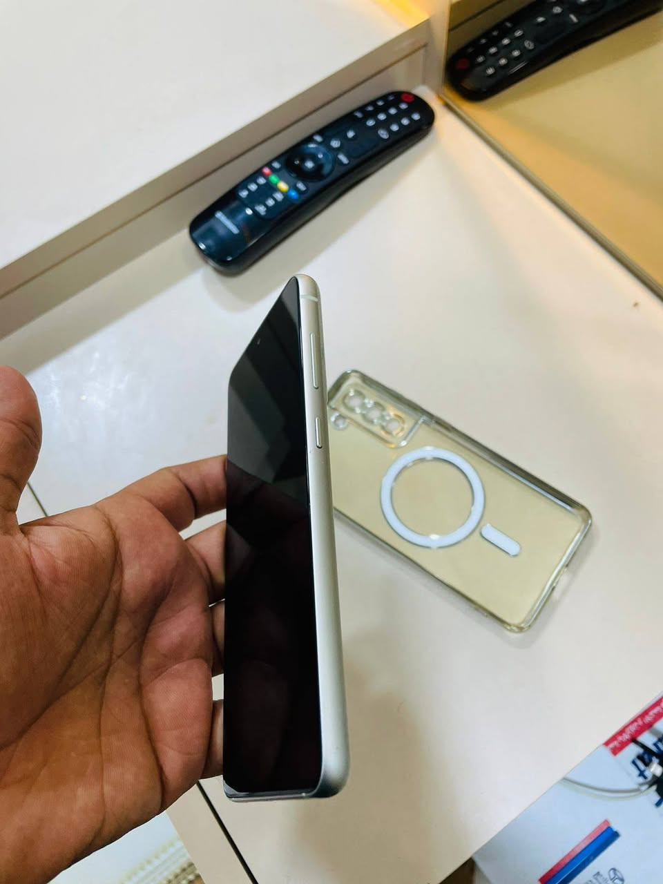 Galaxy S21 FE 5G
جهاز في حاله الوكاله ذاكره 256 الظهر مالته خليته لاسق وشلته وجلب بي باقي التفاصيل خاص السعر 275 العنوان البصره الكزيزه تواصل ***********
