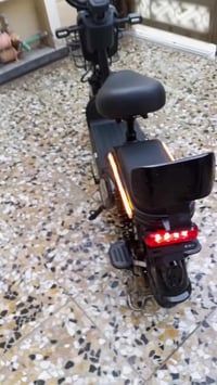 دراجة شحن للبيع حجم 14 الدراجة جديدة بمعنى الكلمه تتكون من 4 بطاريات 4...