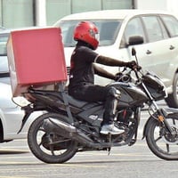 توصيل سريع داخل بغداد !! دلفري حر أتنقل بدراجتي بكل مرونة داخل جميع من...