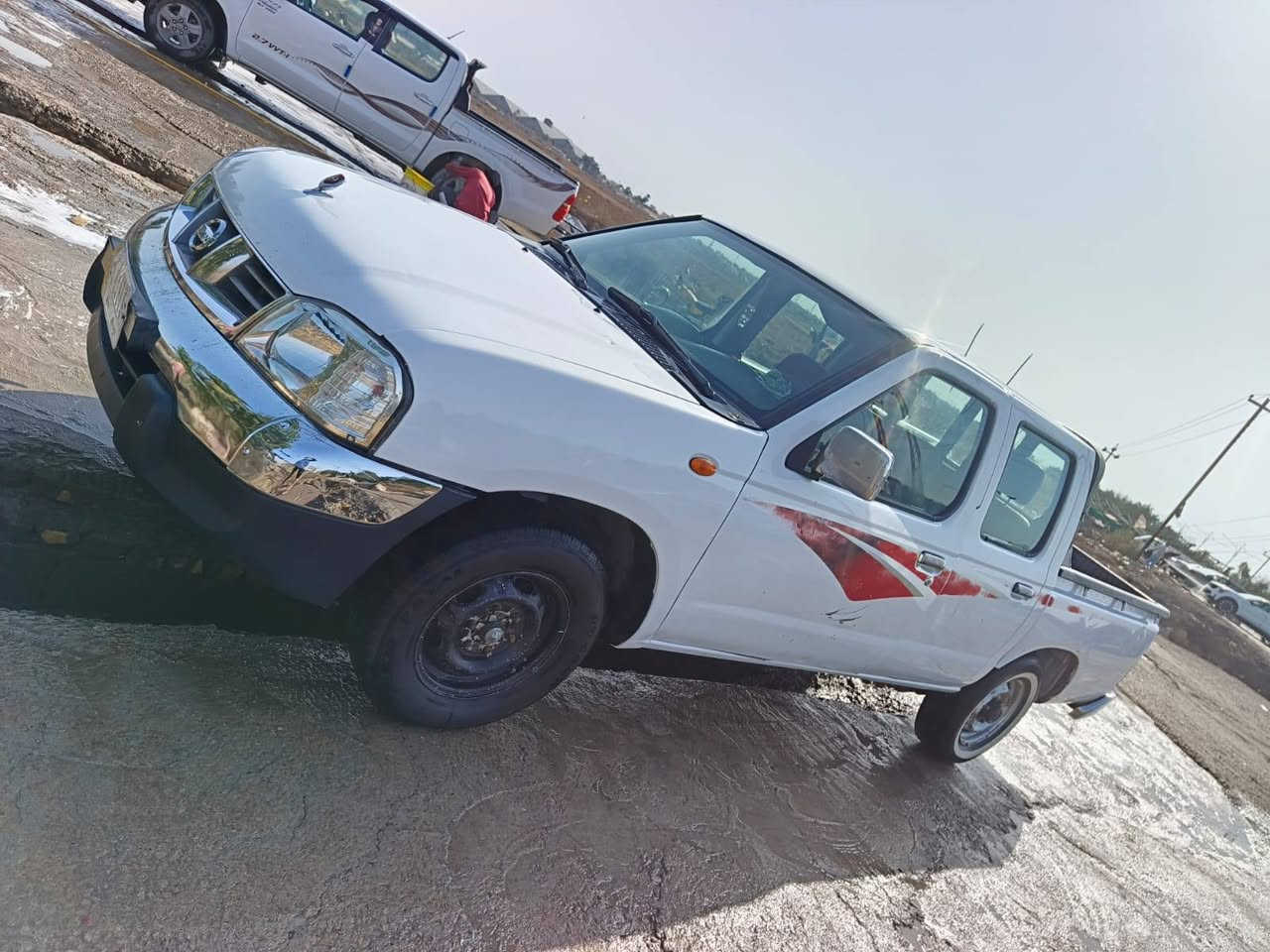 سلام عليكم سياره نيسان موديل 2013بيه قطعت غيار جاملغ يسر. رقم ميسان سنويه مجدده 28 السعر ١٢٥ وبيه مجال الستفسار نتصال عله الرقم ***********
