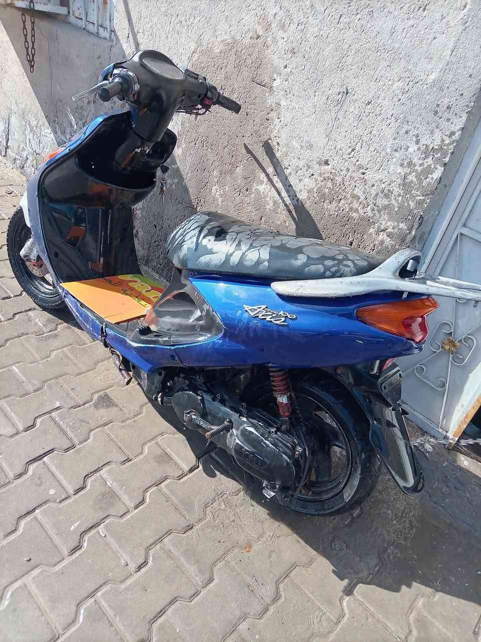 للبيع ٢٠٠
رقم ***********
