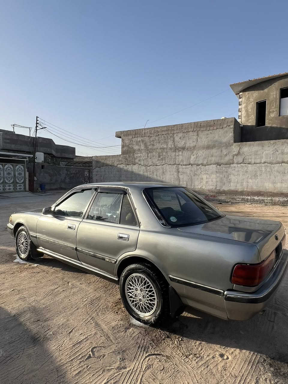 سلام عليكم مارك البيع موديل 93 سياره صبغ عام جماليه بدون ضربه سياره تخم تاير جدد سياره مكينه وكير ونجي الناعم سياره دشبول جديد دواخل حلوه السعر 43 وبيه مجال رقم صاحب السياره ***********
