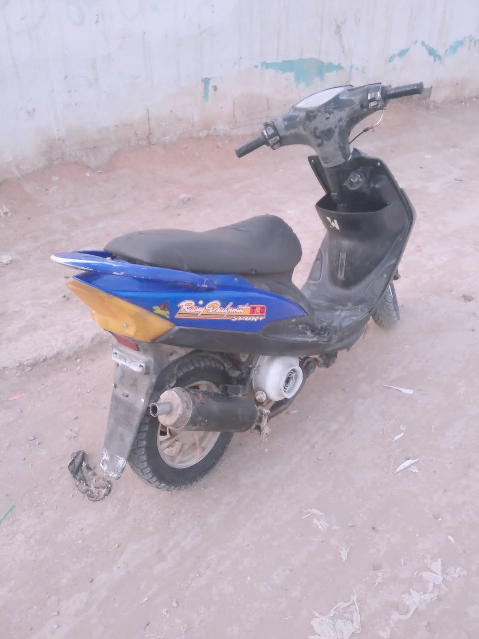 سلام عليكم للبيع دراجة ماكس عدلة 
مكينة 49 بلادي مامفتوحة
كهربائيات كاملة 
هندر شغال 
سلف شخال بس الباتري كاين
صلنصةFM
ماكو تبخير 
دبل امامي خلفي 
كلجات كاملة
لايتات كلهة شغالة
السعر 450وبيهة مجال حك الجية
الدراجة كاملة العنوان بابل حي العسكري
للاستفسار الاتصال ***********
